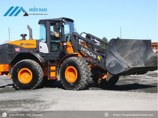Tổng quan về top 10 thương hiệu máy xúc lật 4 Máy xúc lật hitachi